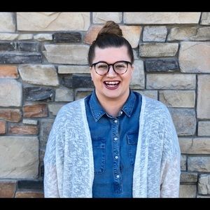 Meet your Posher, Kelly